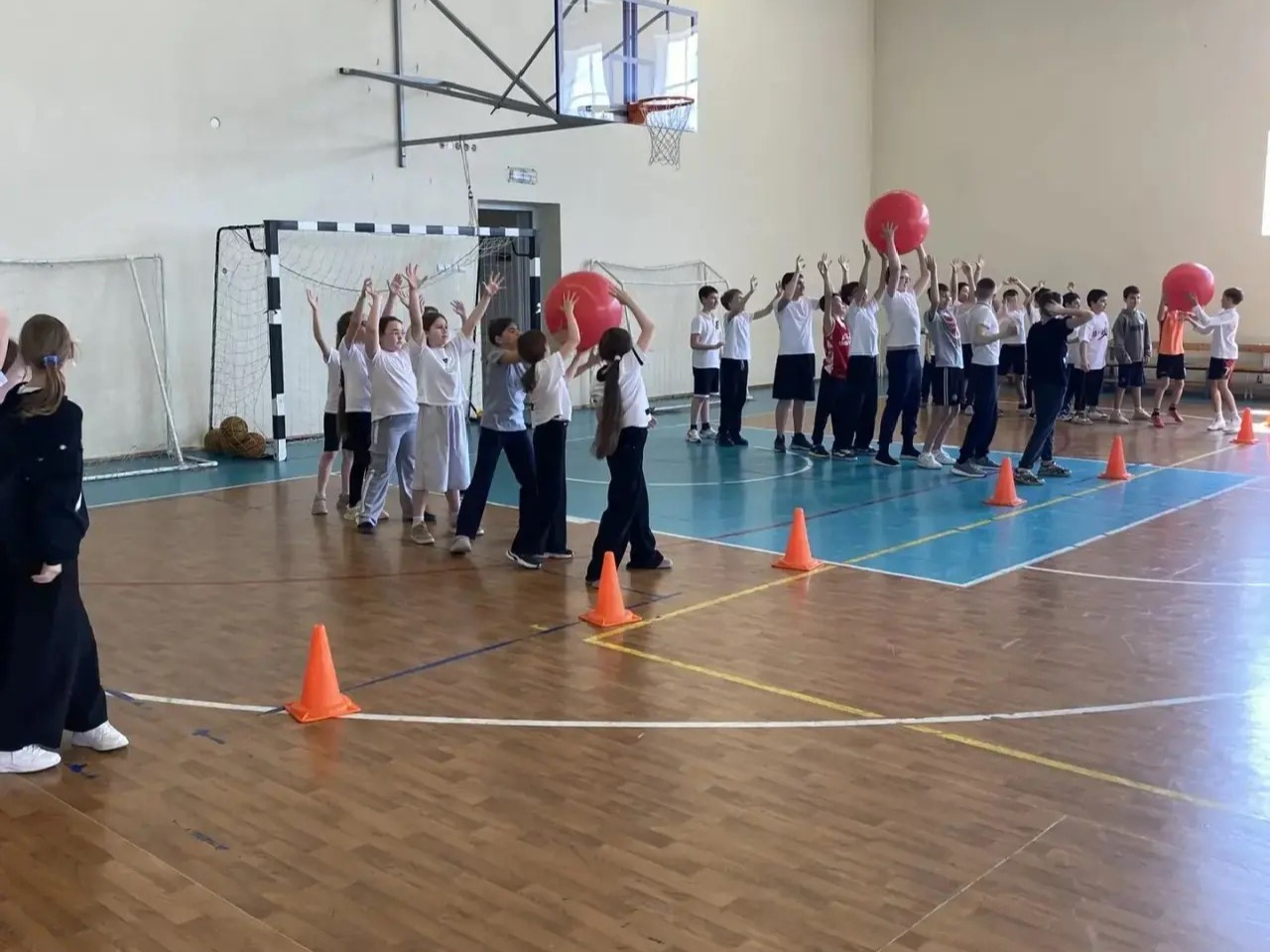 В нашей школе проходит месячник здоровья.